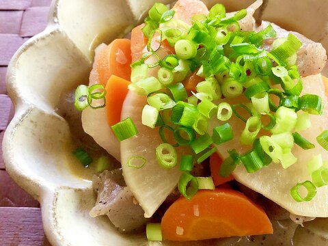 お肉なし！こんにゃくと根菜のモツ煮込み風☆味噌味